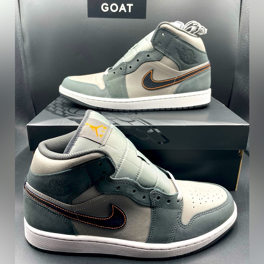 Jordan 1 mid SE ‘Night Stadium’ (DS) (brand new)